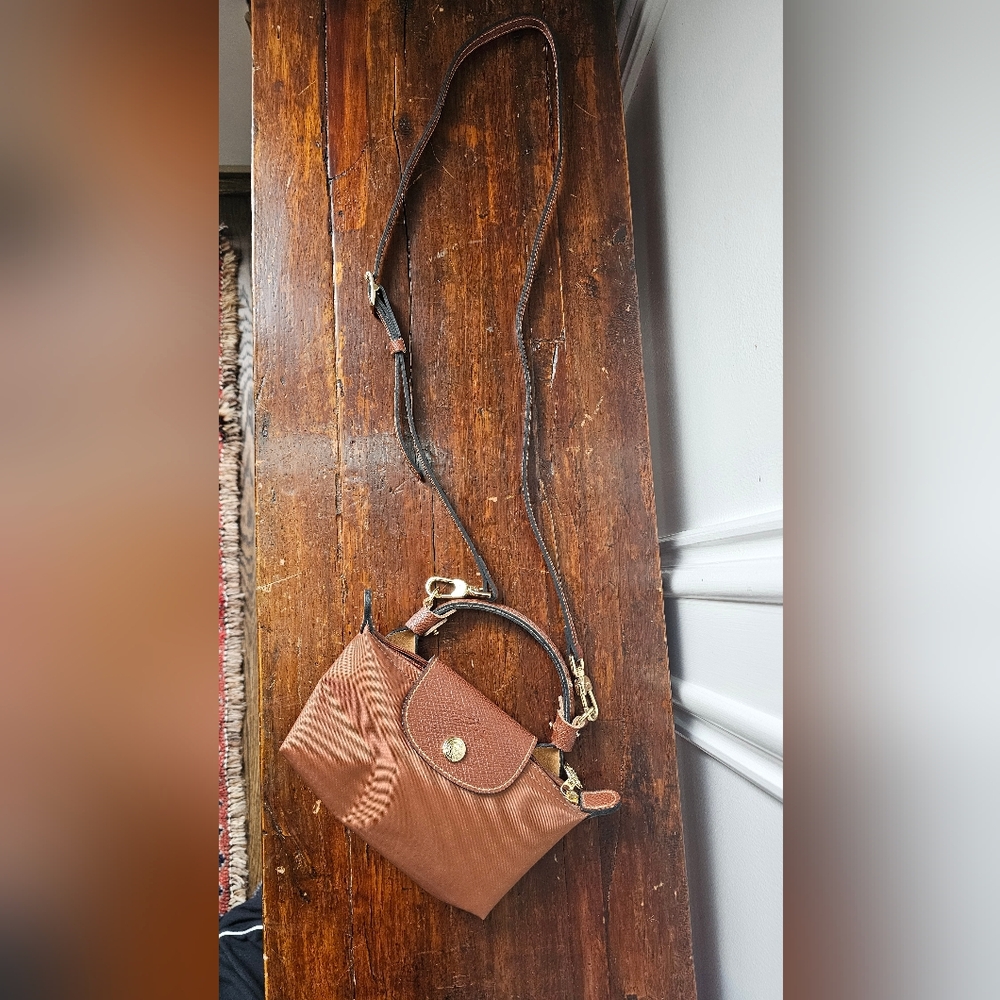 Longchamp Le Pliage Mini Crossbody In Brown. Gorgeous color. - Picture 2 of 5